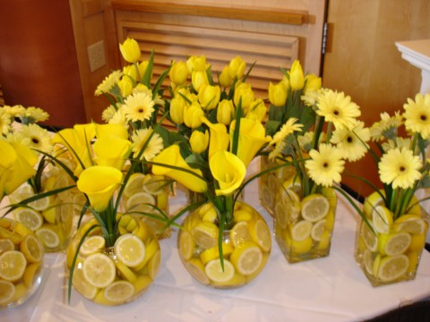 daisy flower centerpieces for weddings